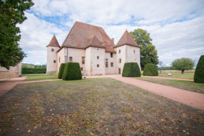 Mariage château Emilie Champeyroux Photographies Auvergne Riom Aigueperse