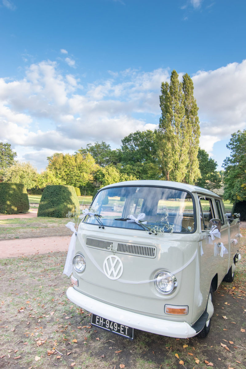 Mariage décoration combi Volkswagen Emilie Champeyroux Photographies Auvergne Riom Aigueperse