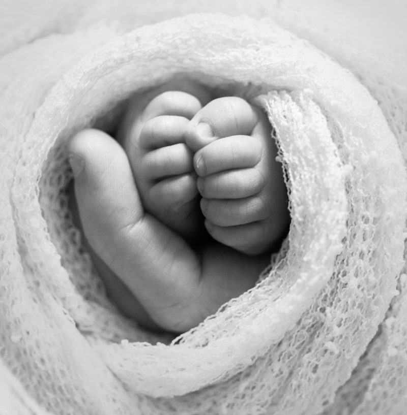 Petits pieds nouveau né Emilie Champeyroux Photographies Auvergne Riom Aigueperse