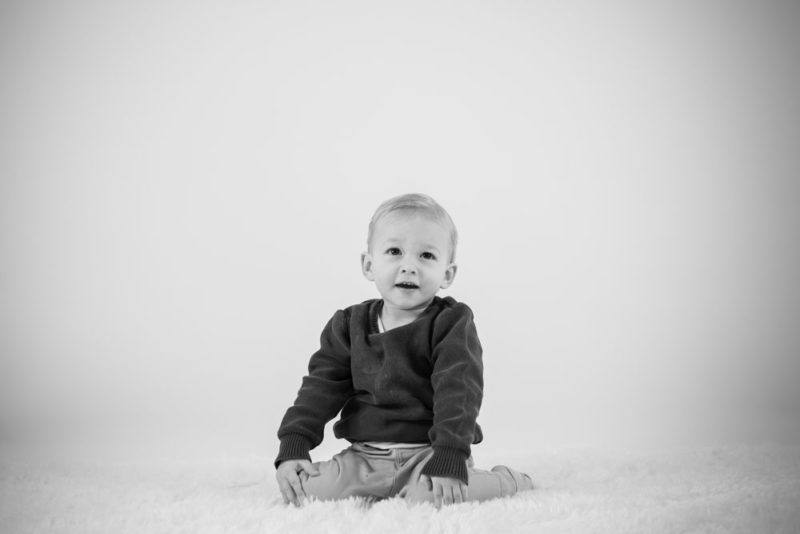 Portrait petit garçon en studio Emilie Champeyroux Photographies Auvergne Riom Aigueperse