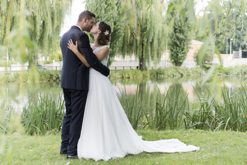 Mariage photos de couple des mariés Emilie Champeyroux Photographies Auvergne Riom Aigueperse