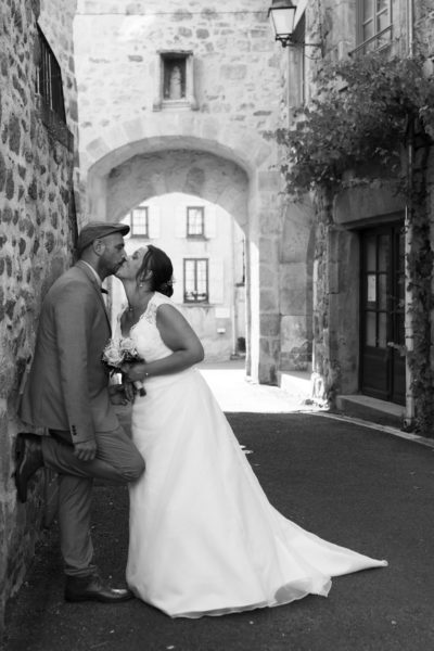 Mariage photos de couple des mariés Emilie Champeyroux Photographies Auvergne Riom Aigueperse