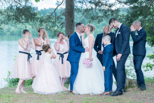 Mariage photos de couple des mariés avec les témoins Emilie Champeyroux Photographies Auvergne Riom Aigueperse