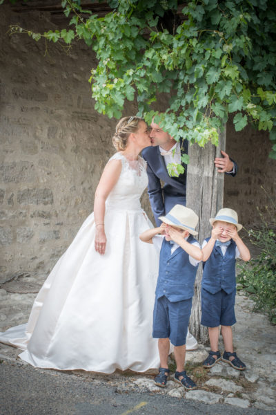 Mariage photos de couple des mariés Emilie Champeyroux Photographies Auvergne Riom Aigueperse