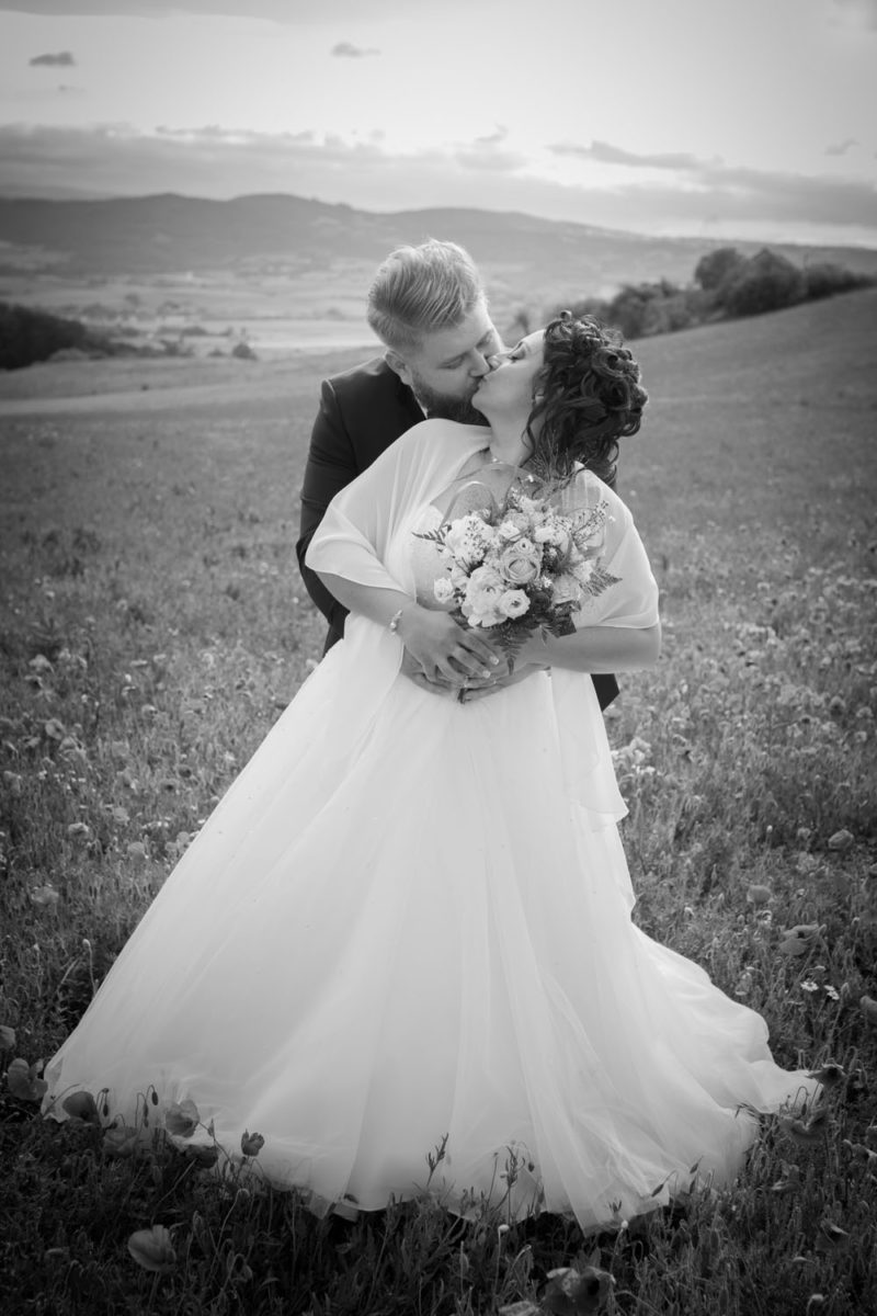 Mariage photos de couple des mariés Emilie Champeyroux Photographies Auvergne Riom Aigueperse