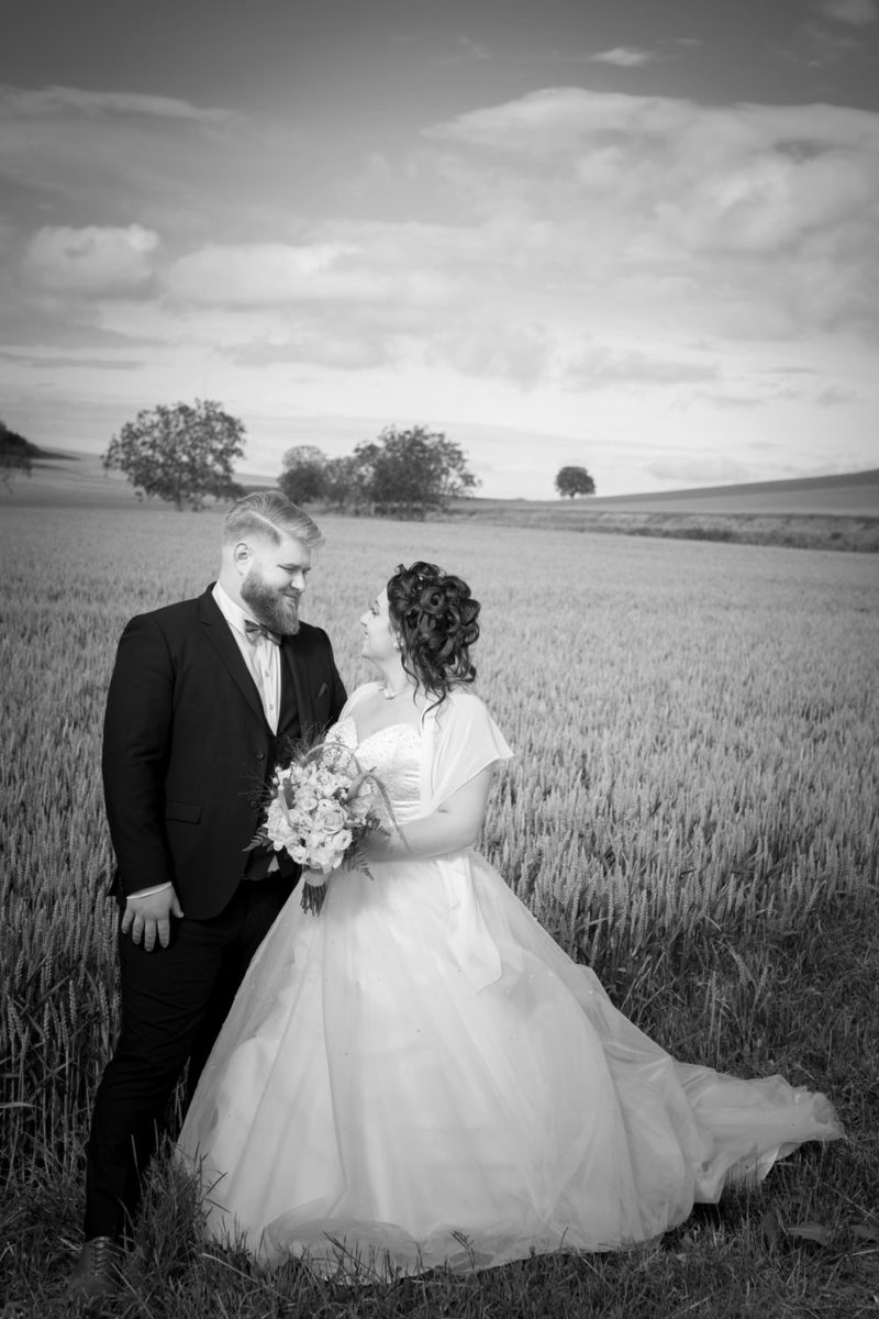 Mariage photos de couple des mariés Emilie Champeyroux Photographies Auvergne Riom Aigueperse